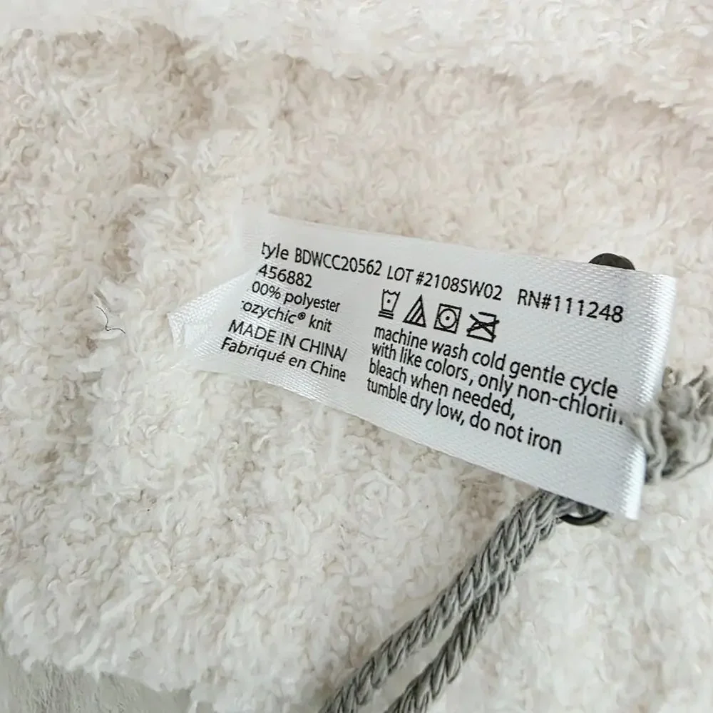 Barefoot Dreams CozyChic Cable Knit Pom Pom Beanie Cream White NWT BDWCC20562 OS